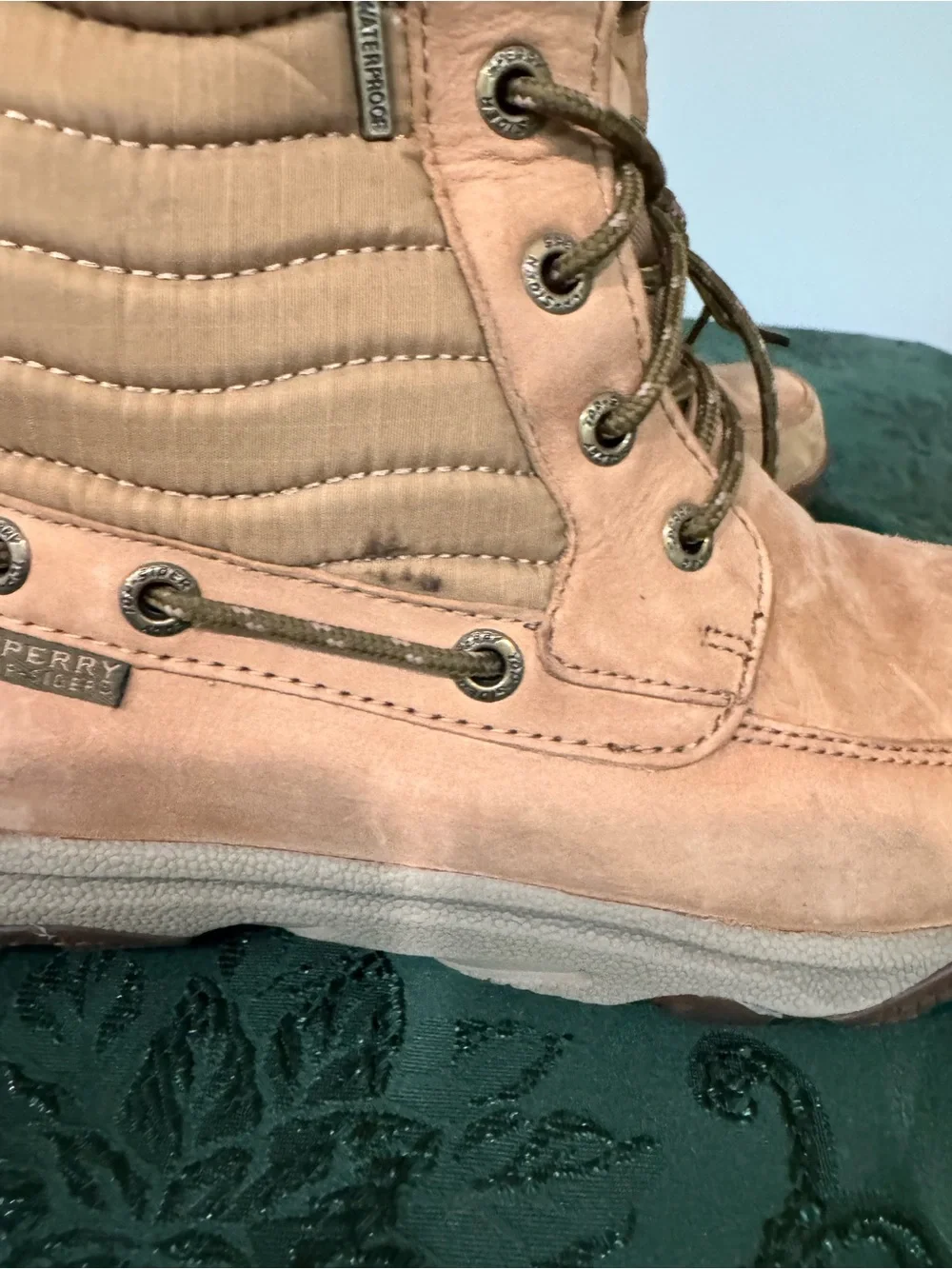 Sperry Light Tan Quilted Lace-Up Faux Fur-Trim Winter Boots
